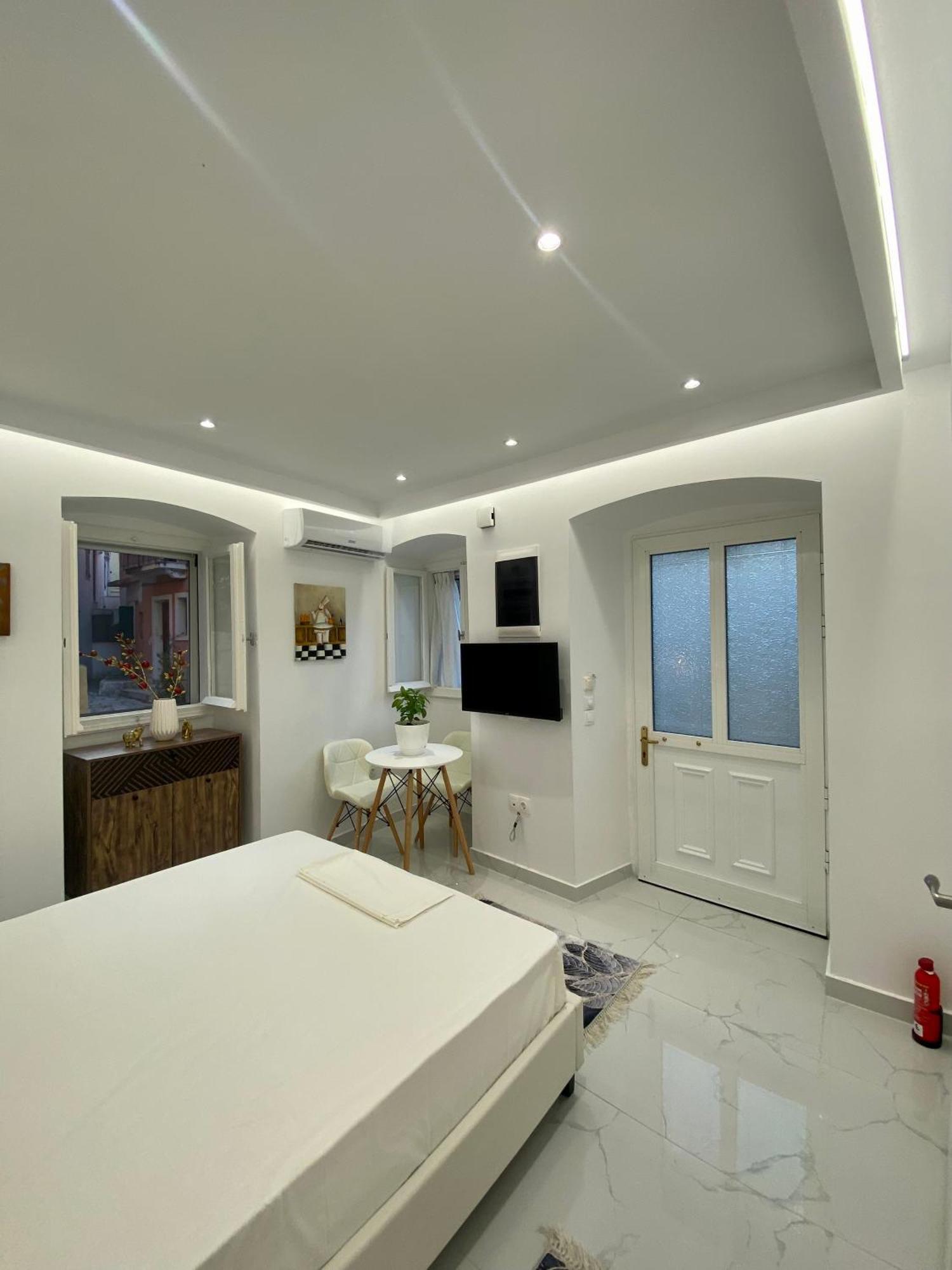 Corfu Port Art Studios מראה חיצוני תמונה