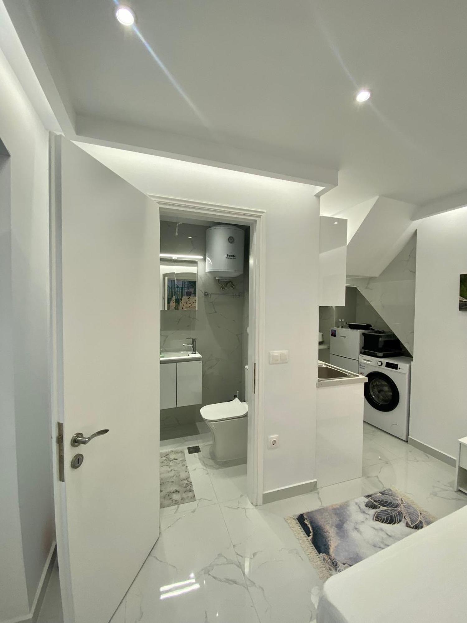 Corfu Port Art Studios מראה חיצוני תמונה